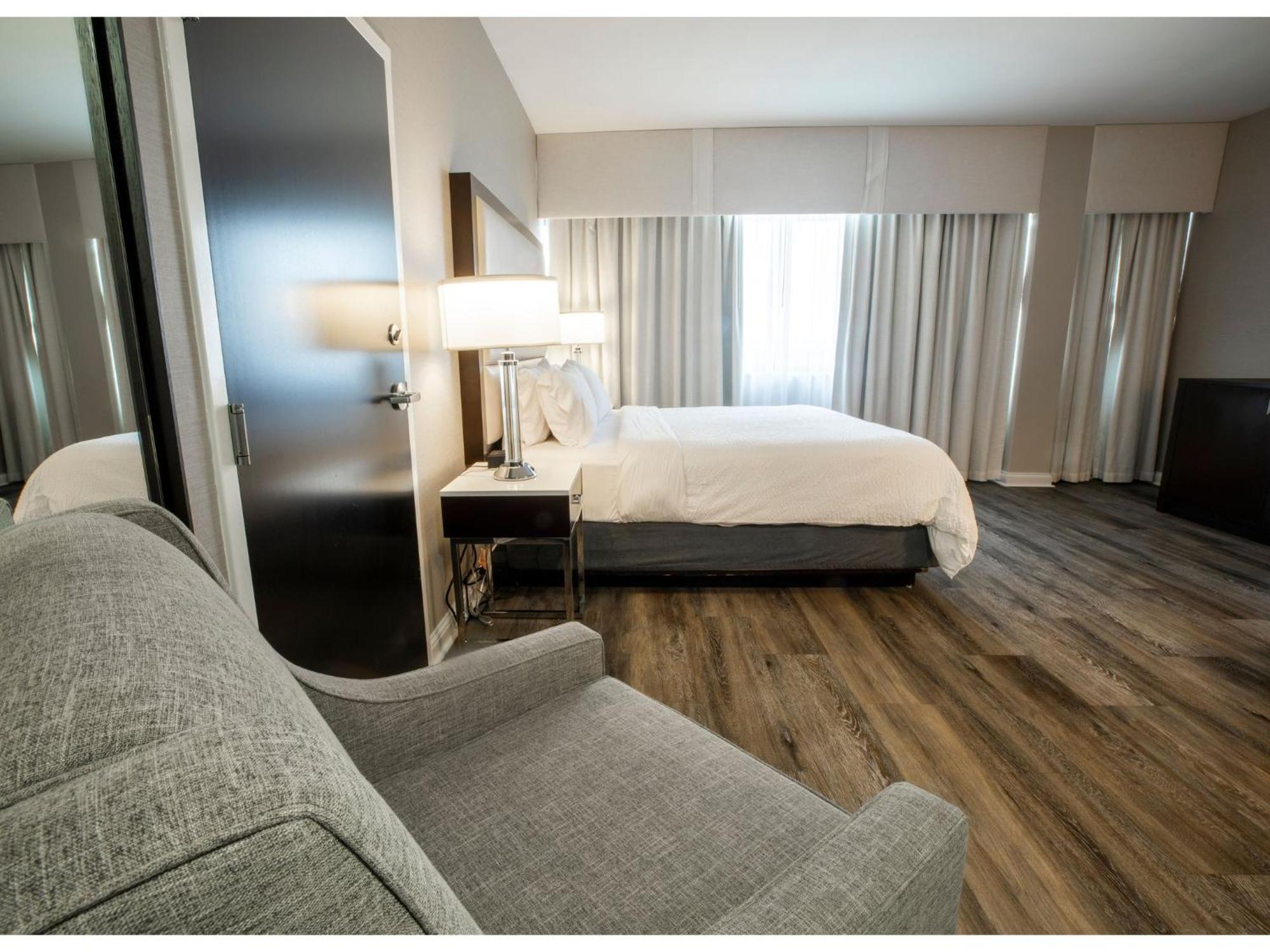 Holiday Inn Wilmington By Ihg Gurneyville Экстерьер фото